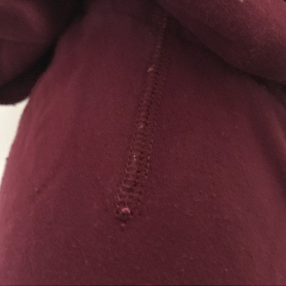 Maroon Hollister hoodie. - Picture 4 of 9